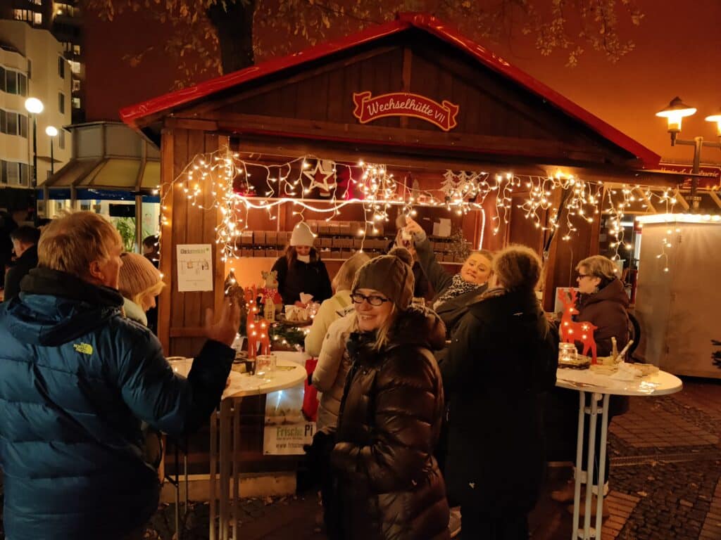 Eine Wechselhütte auf dem Steeler Weihnachtsmarkt.